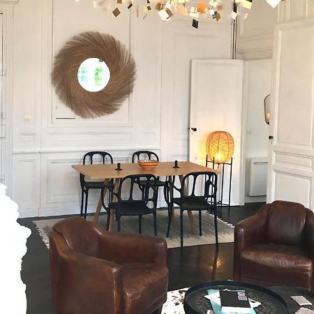 Chic Appartement In Bordeaux Golden Triangle ภายนอก รูปภาพ