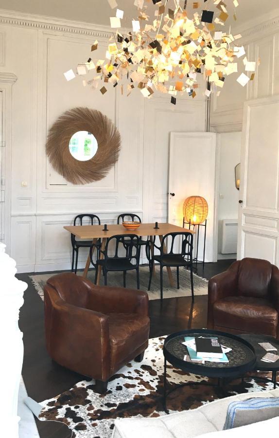 Chic Appartement In Bordeaux Golden Triangle ภายนอก รูปภาพ
